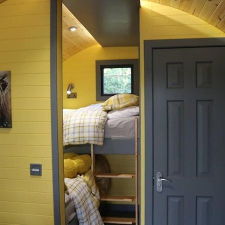 Glampods Glamping Pod - Meet Highland Cows And Sheep Elgin Villa Ngoại thất bức ảnh